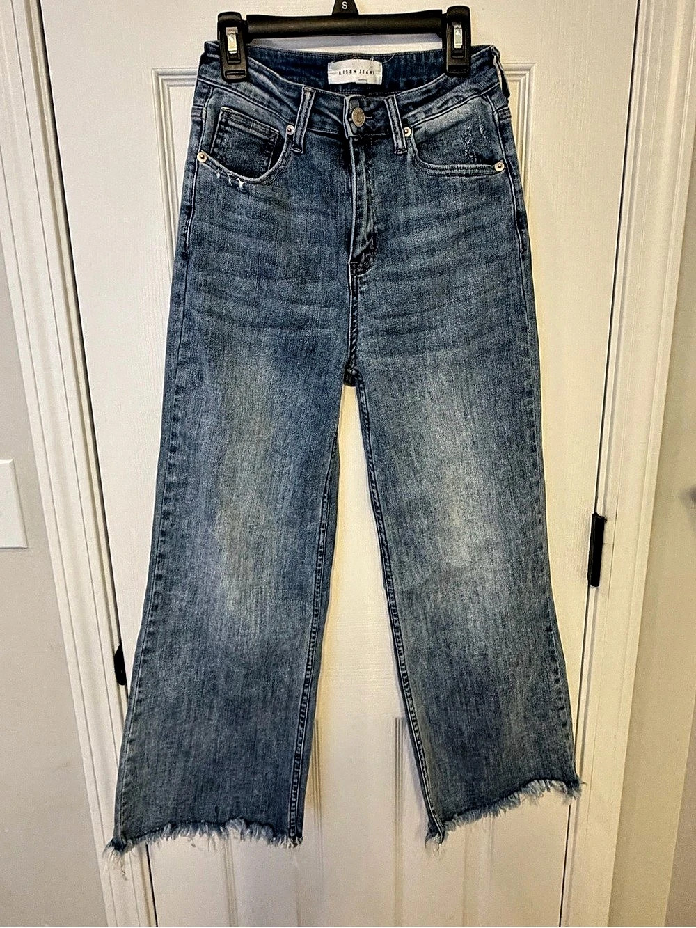 RISEN High Rise Wide Leg Cropped Jeans (Style RDP1025) - Like New